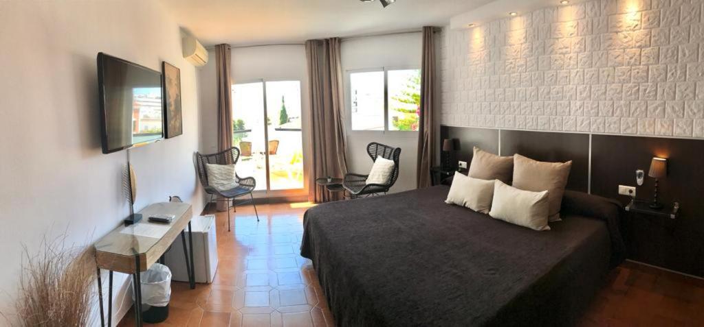 Hostal Casa Mercedes Nerja Kültér fotó